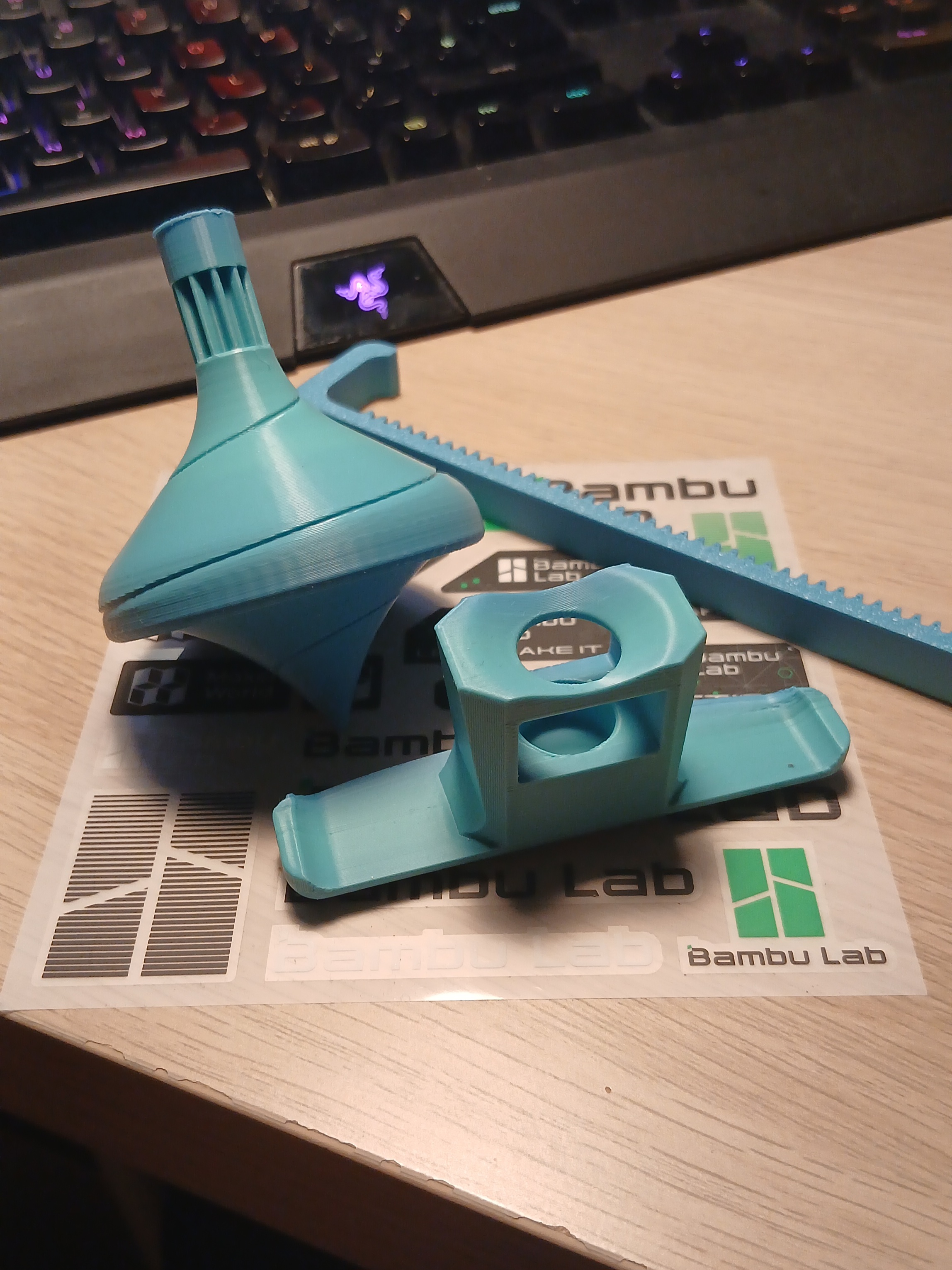 Ultra Fast Spinning Top